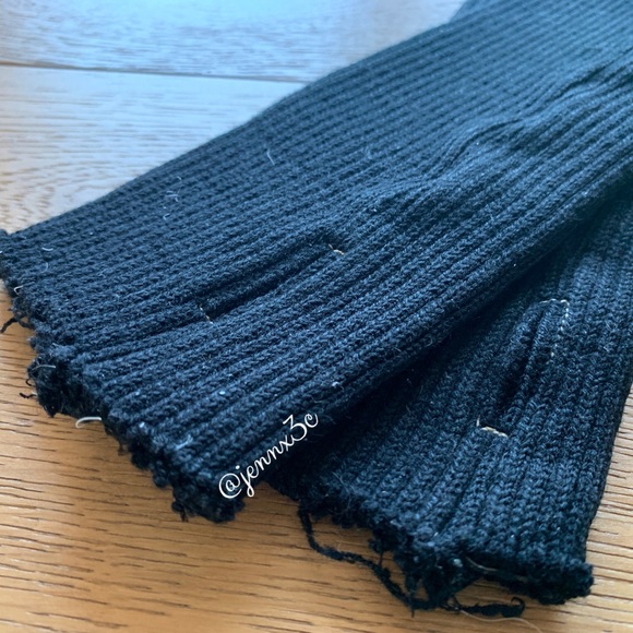 ❌[SOLD]❌Orseund Iris Chunky Knit Gloves || Black - Picture 10 of 15